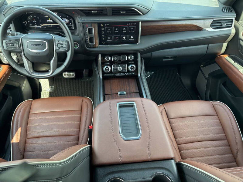 2023 GMC Yukon Denali Ultimate