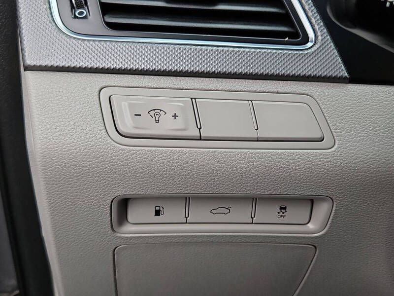 2017 Hyundai Sonata Hybrid SE