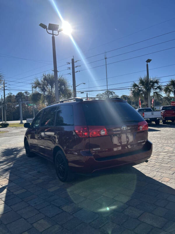 2009 Toyota Sienna CE 8-Passenger
