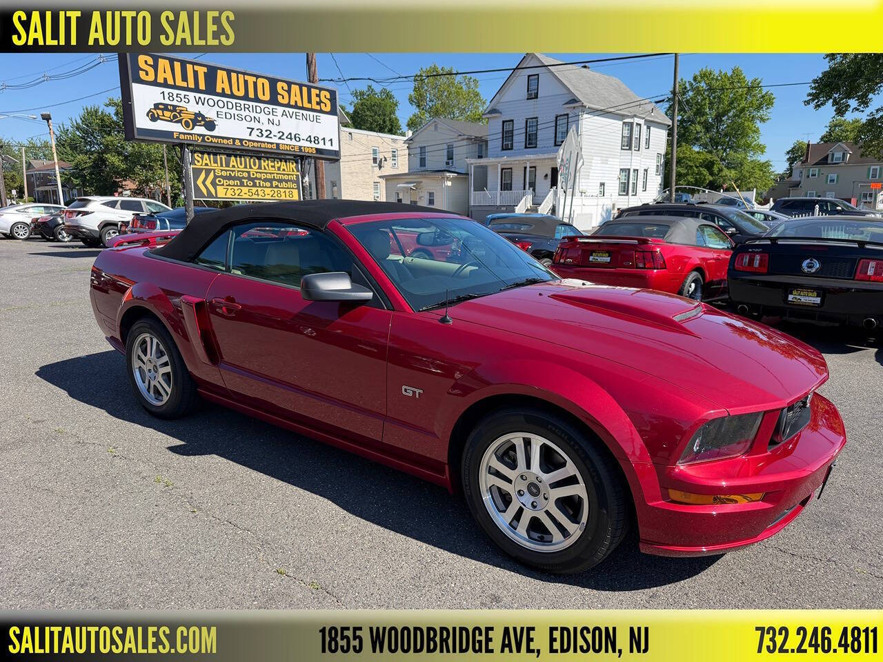 2005 Ford Mustang 1