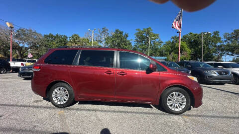 2014 Toyota Sienna