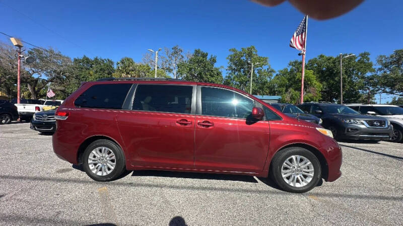 2014 Toyota Sienna