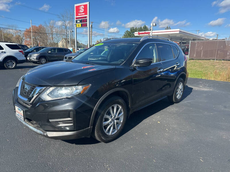 2017 Nissan Rogue SV's photo