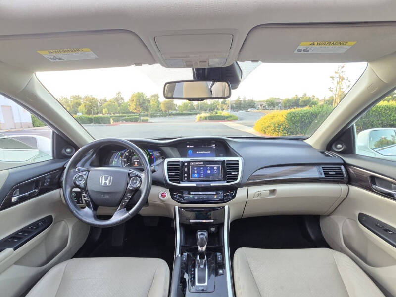 2017 Honda Accord Hybrid Touring