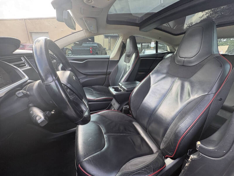 2013 Tesla Model S Performance