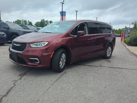 2023 Chrysler Pacifica Touring L