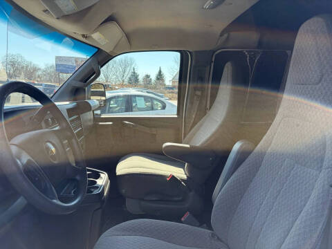 2017 Chevrolet Express 2500