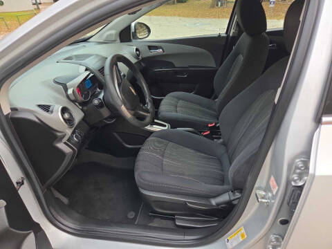2016 Chevrolet Sonic LT Auto