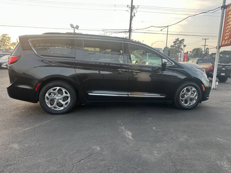 2022 Chrysler Pacifica Limited