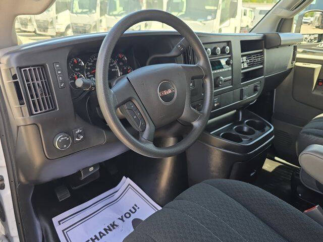 2024 GMC Savana 2500