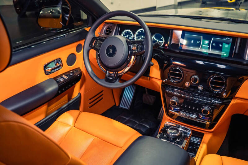 2022 Rolls-Royce Phantom