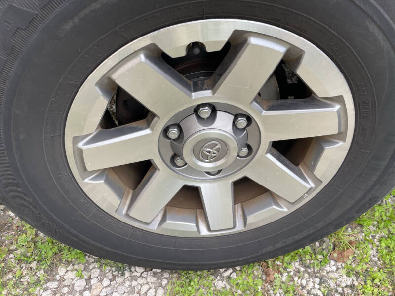 2004 Toyota 4Runner SR5