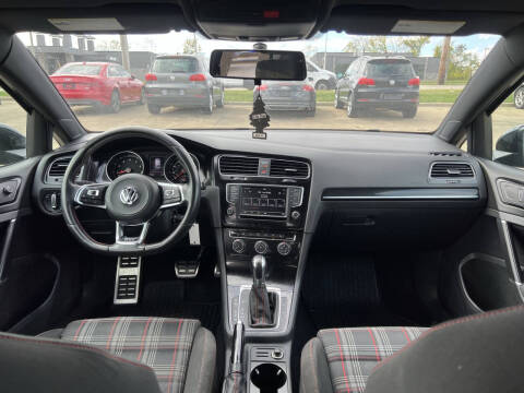 2017 Volkswagen Golf GTI S