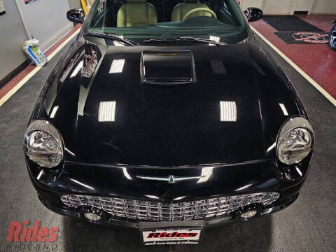 2005 Ford Thunderbird Deluxe