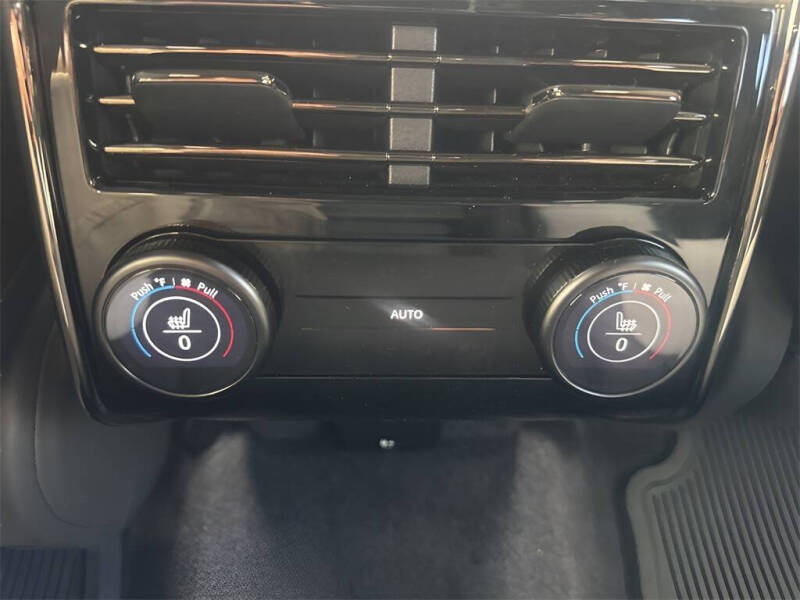 2025 Land Rover Range Rover Sport P635 SV Edition Two