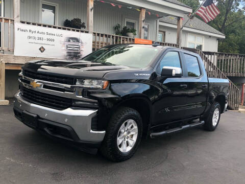 2019 Chevrolet Silverado 1500 for sale at Flash Ryd Auto Sales in Kansas City KS