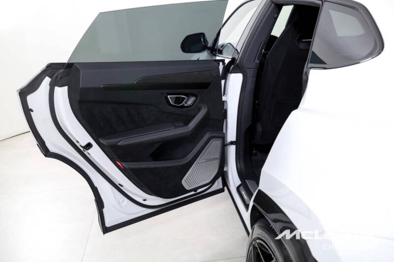 2024 Lamborghini Urus Performante