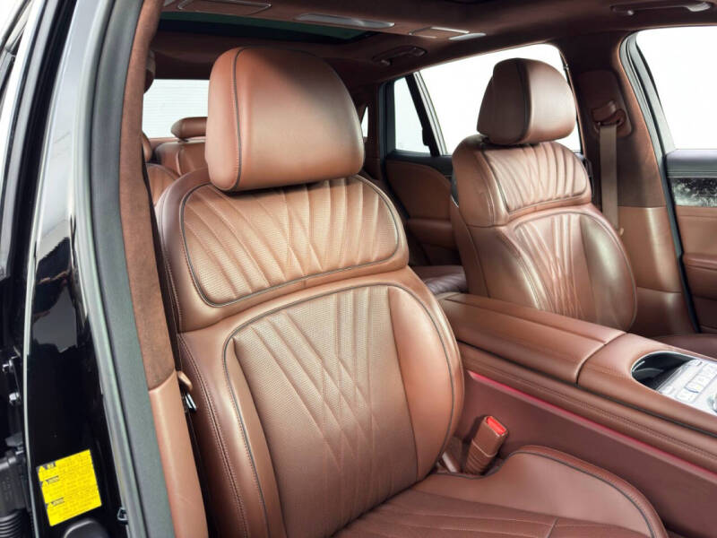 2024 Genesis G90 3.5T e-Supercharger