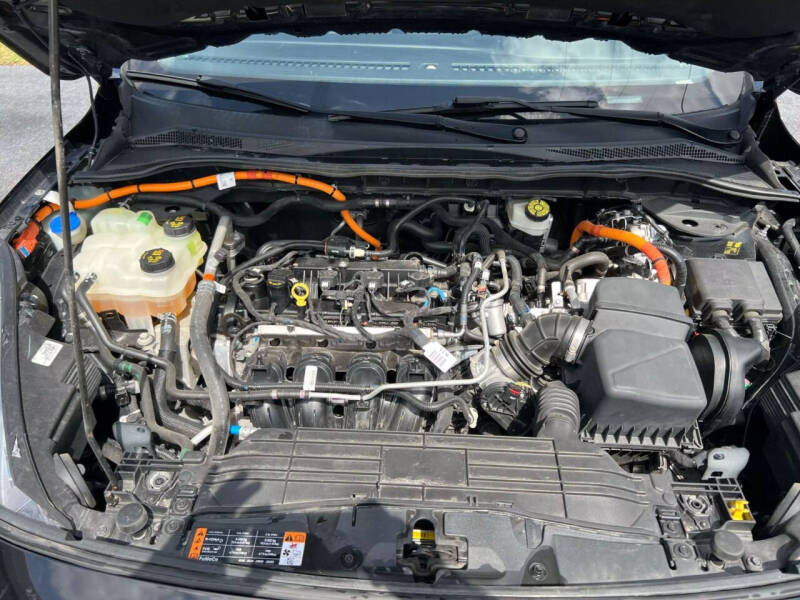 2021 Ford Escape Hybrid SEL