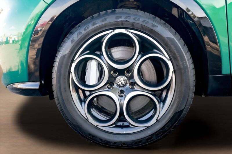 2025 Alfa Romeo Tonale Hybrid