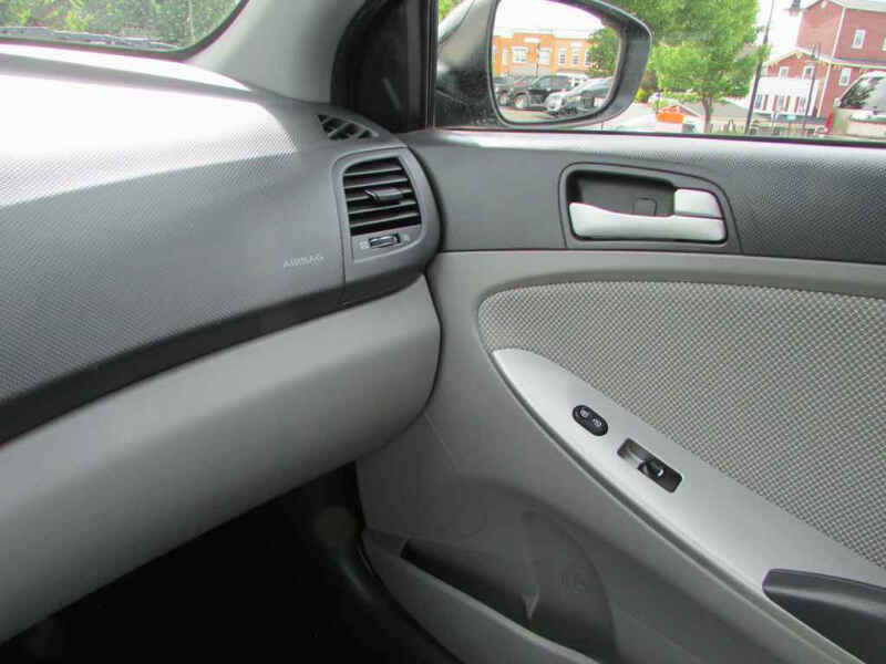 2013 Hyundai Accent GS