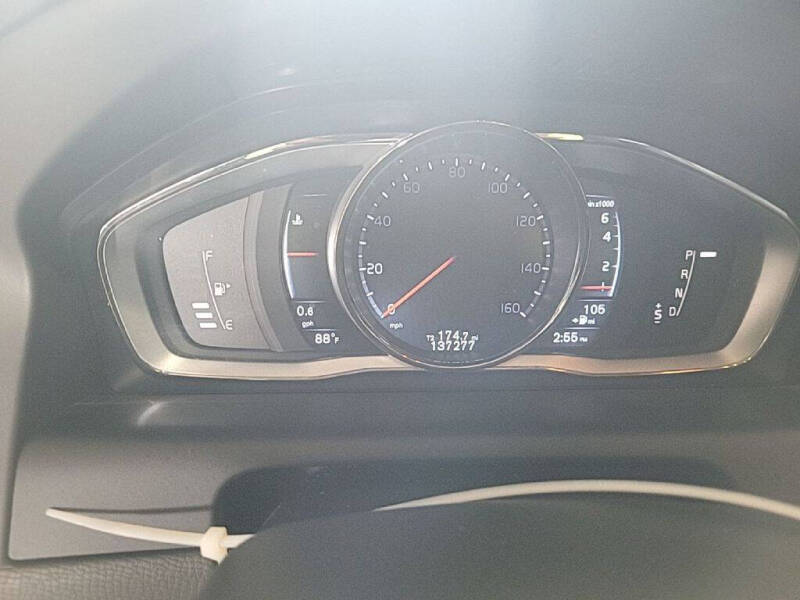 2016 Volvo XC60 T5 Drive-E Premier