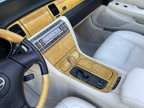 2005 Lexus SC 430