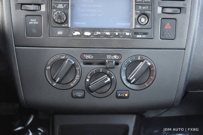 2011 Nissan Versa 1.8 S