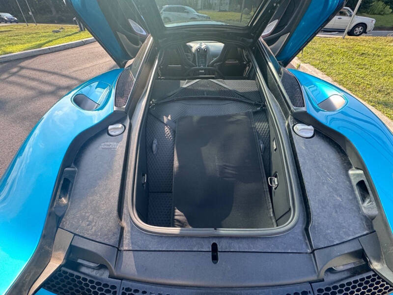 2023 McLaren GT
