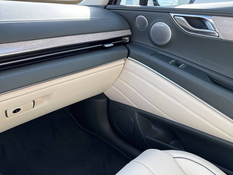 2026 Genesis GV80 2.5T Prestige
