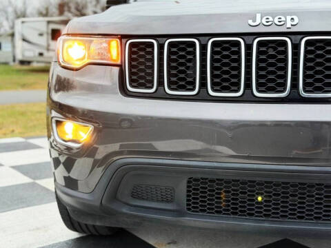 2019 Jeep Grand Cherokee Laredo