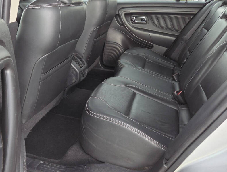 2010 Ford Taurus SEL