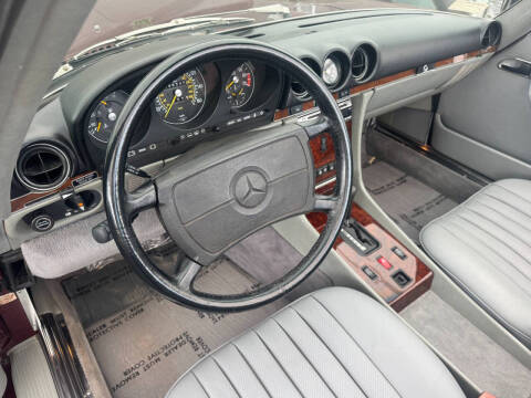 1986 Mercedes-Benz 560-Class 560 SL