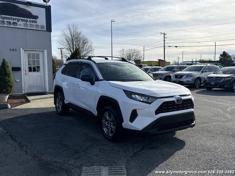 2022 Toyota RAV4 Hybrid LE