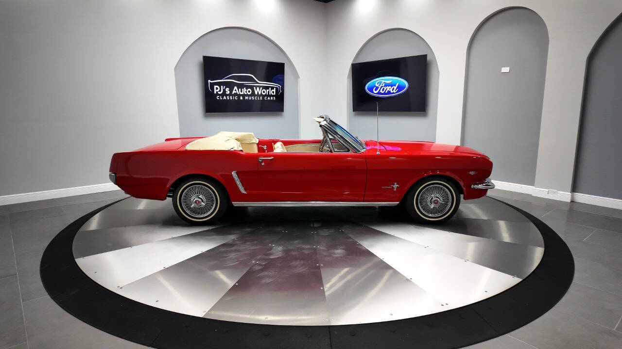 1965 Ford Mustang 4