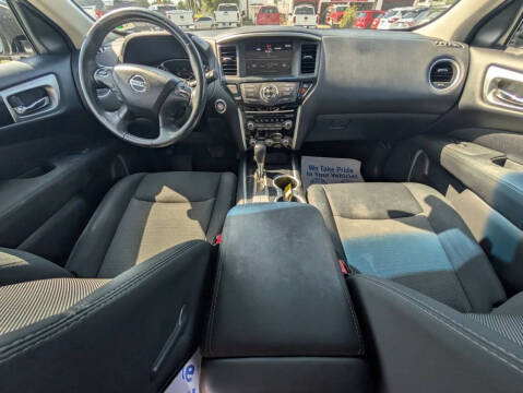 2017 Nissan Pathfinder