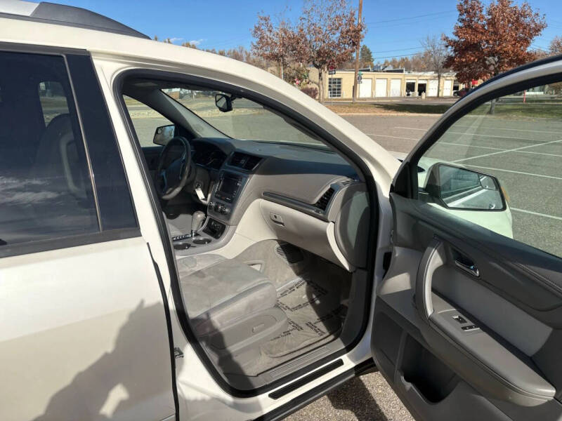 2014 GMC Acadia SLE-2