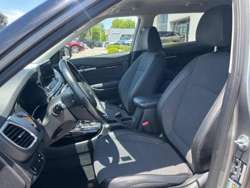 2023 Kia Seltos S