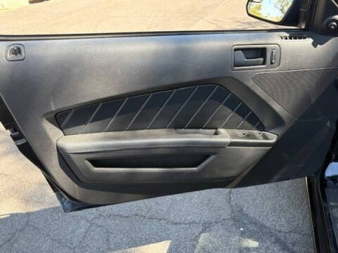 2014 Ford Mustang V6