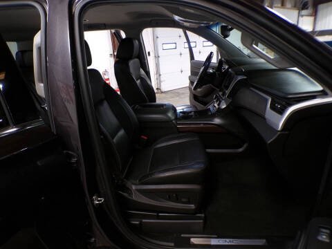 2017 GMC Yukon XL SLT