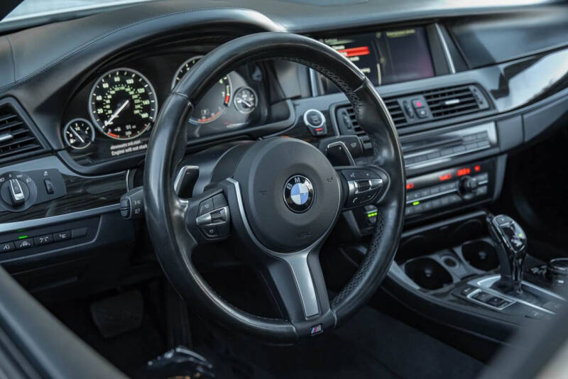 2016 BMW 5 Series 550i