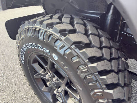 2025 Jeep Gladiator High Tide