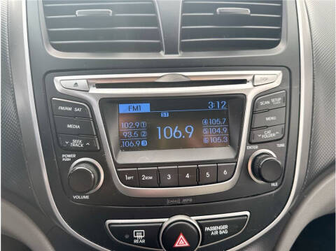 2016 Hyundai Accent SE