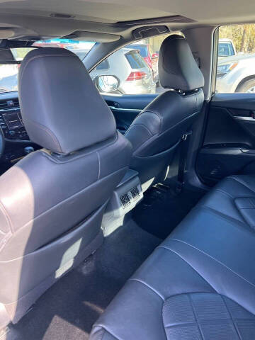 2018 Toyota Camry Hybrid XLE