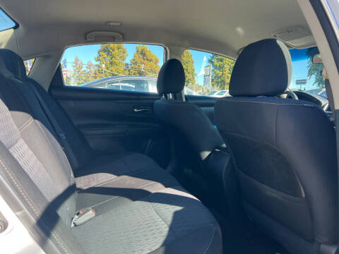 2018 Nissan Altima 2.5 SR