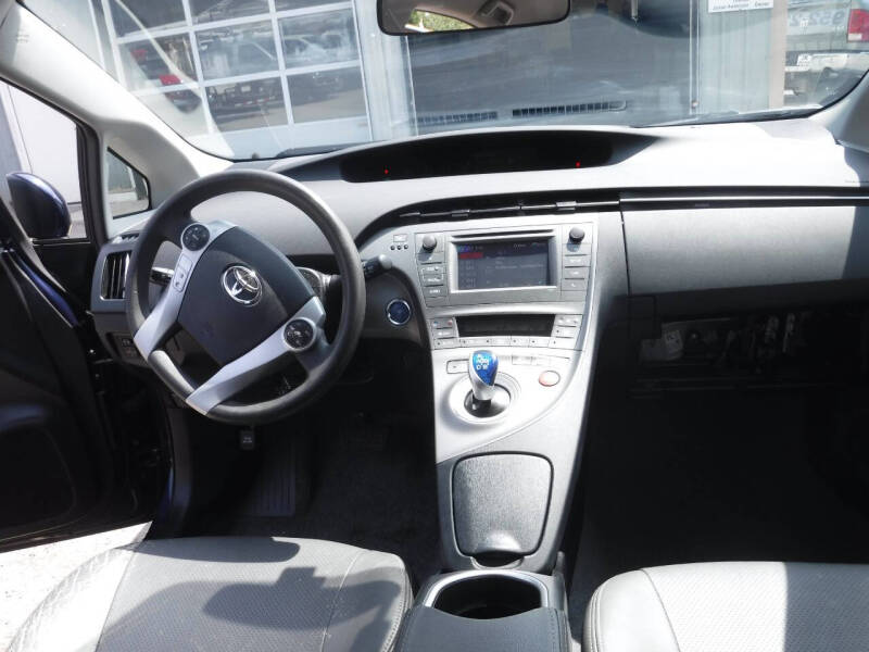 2013 Toyota Prius Two