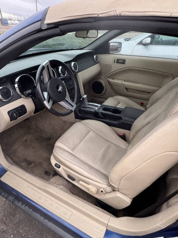 2006 Ford Mustang Base's photo