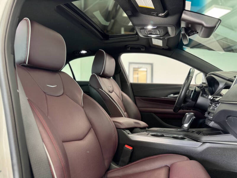 2023 Cadillac CT4 Sport