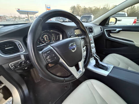 2017 Volvo V60 T5 Premier