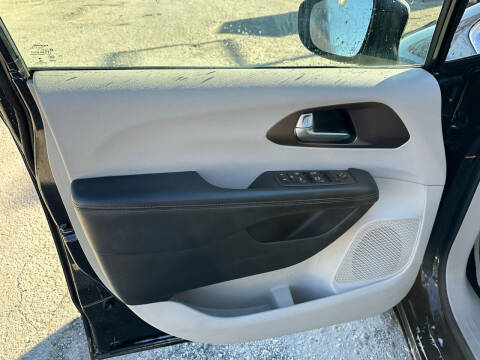 2018 Chrysler Pacifica LX